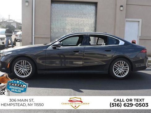 Used 2025 BMW 530i image 5