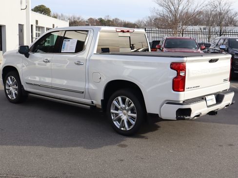Certified 2025 Chevrolet Silverado 1500 High Country image 8