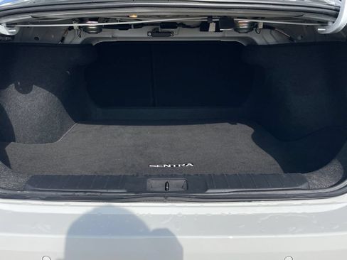 Certified 2024 Nissan Sentra SV FWD image 23