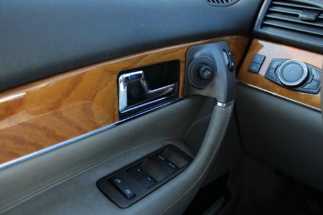 Used 2014 Lincoln MKX AWD w/ Equipment Group 102A image 13
