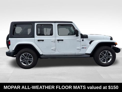 Used 2018 Jeep Wrangler Unlimited Sahara image 9