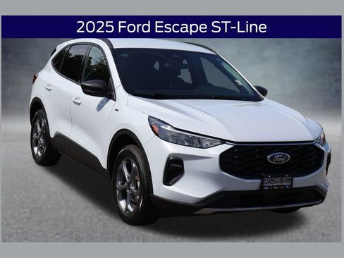 Used 2025 Ford Escape ST-Line AWD/4WD image 1