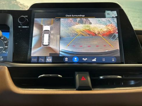 New 2026 Subaru Outback Touring AWD/4WD image 19