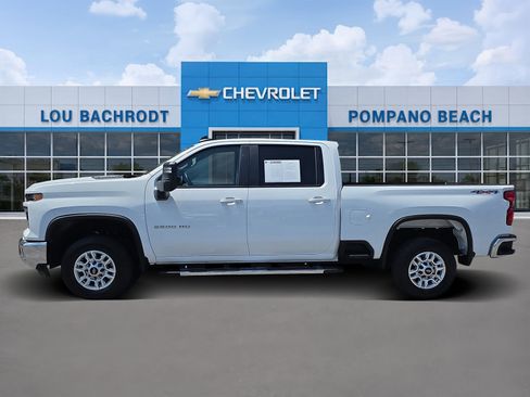 Used 2025 Chevrolet Silverado 2500 LT w/ Convenience Package image 4