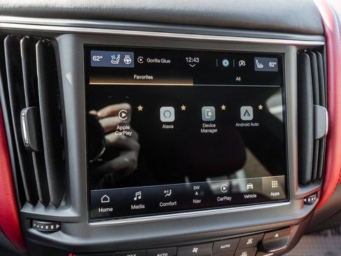 Used 2022 Maserati Levante GT AWD/4WD image 11