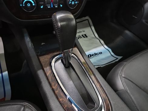 Used 2012 Chevrolet Impala LTZ FWD image 19