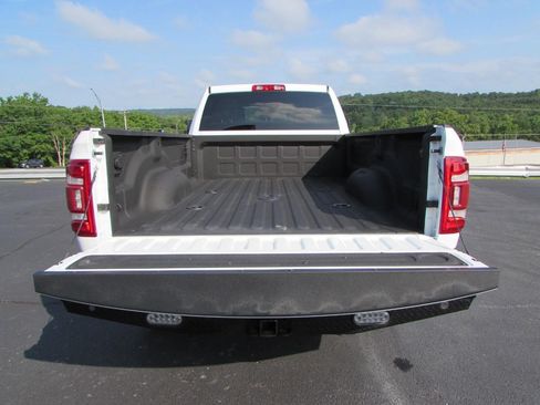 Used 2024 RAM 3500 Big Horn AWD/4WD image 11