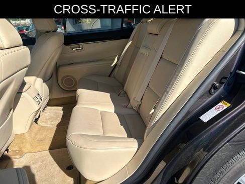 Used 2015 Lexus ES 350 w/ Luxury Package FWD image 21