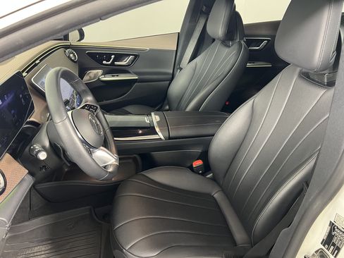 Certified 2023 Mercedes-Benz EQE 500 4MATIC Sedan image 16
