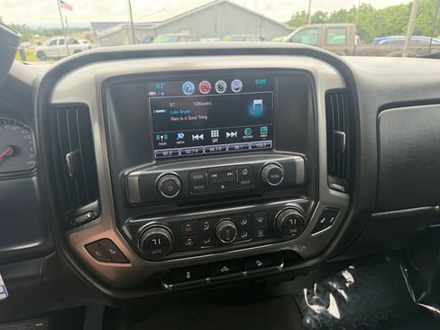 Used 2018 Chevrolet Silverado 1500 LT w/ All Star Edition AWD/4WD image 26