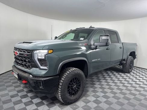 New 2026 Chevrolet Silverado 2500 ZR2 image 5