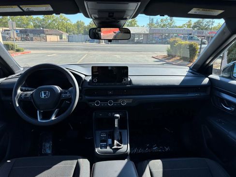 Used 2025 Honda CR-V Sport image 19