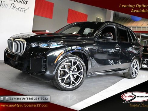 Used 2025 BMW X5 xDrive40i w/ M Sport Package AWD/4WD image 1