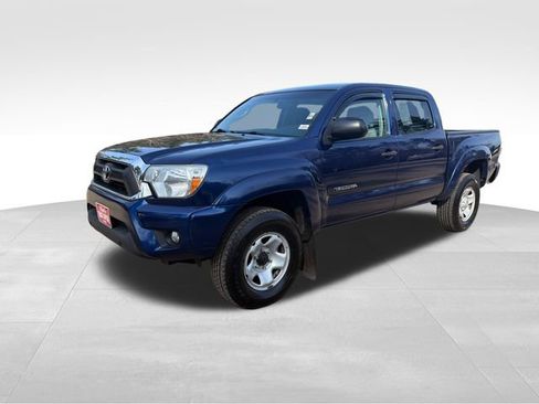 Used 2015 Toyota Tacoma 4x4 Double Cab w/ SR5 Package image 7