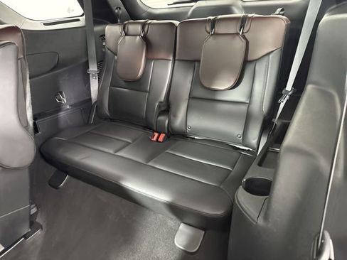 Used 2022 Ford Explorer Platinum w/ Technology Package AWD/4WD image 22