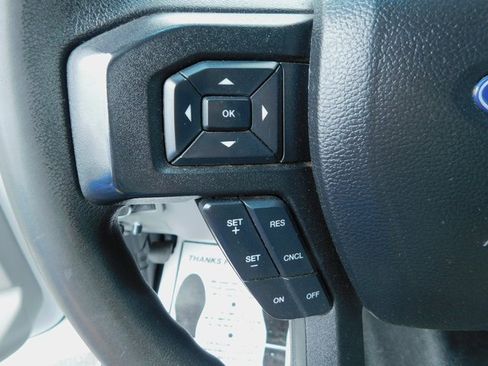 Used 2017 Ford F550 4x4 Regular Cab Super Duty image 16