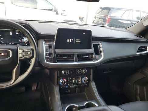 Used 2023 GMC Yukon AT4 AWD/4WD image 13