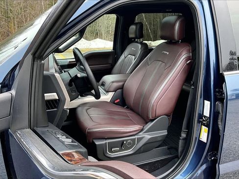 Used 2016 Ford F150 Platinum w/ Equipment Group 701A Luxury AWD/4WD image 9