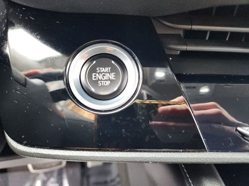 Used 2025 Buick Envision Sport Touring image 19