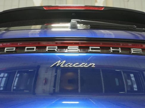 New 2026 Porsche Macan AWD/4WD image 36