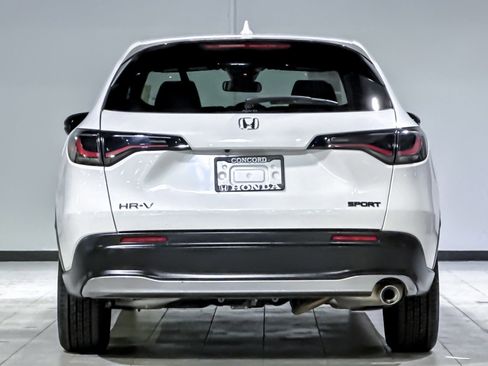 Used 2023 Honda HR-V Sport image 9