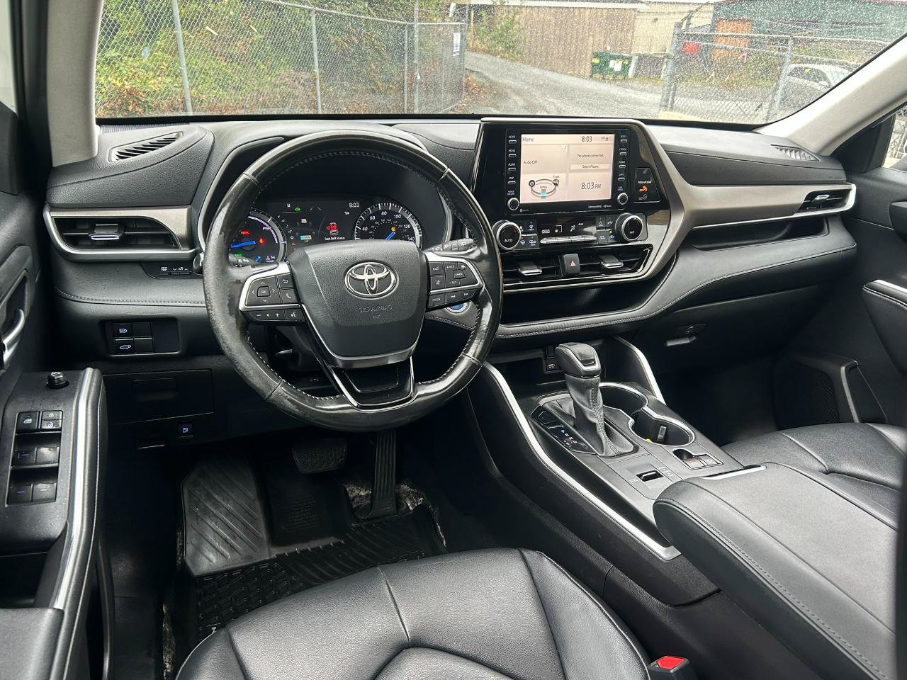 Used 2020 Toyota Highlander XLE AWD/4WD image 16