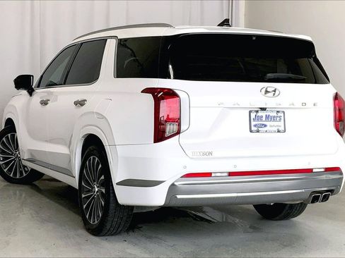 Used 2023 Hyundai Palisade Calligraphy image 9