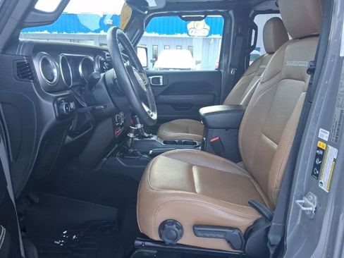 Used 2023 Jeep Wrangler Unlimited Rubicon w/ Dual Top Group image 13