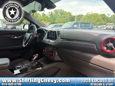 Used 2022 Chevrolet Blazer RS w/ Enhanced Convenience Package FWD image 11