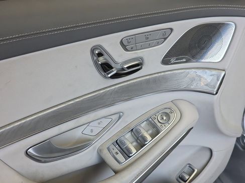 Used 2015 Mercedes-Benz S 550 Sedan image 39