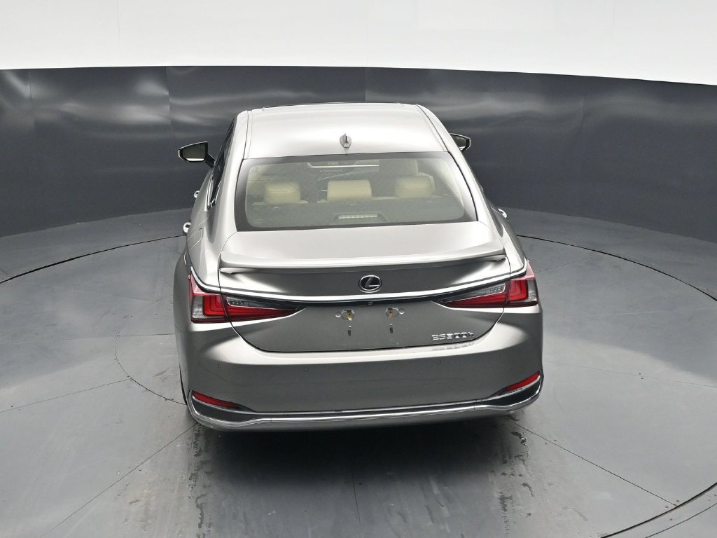 Used 2019 Lexus ES 300h w/ Premium Package FWD image 41