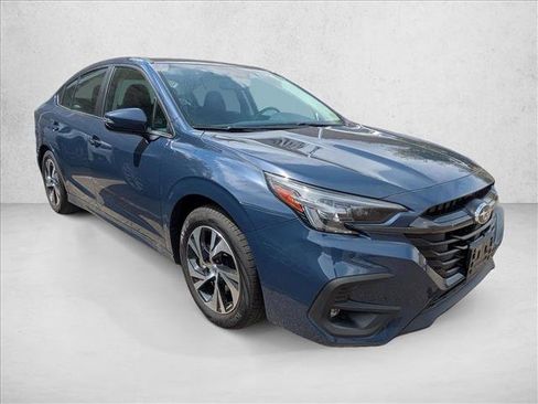 Used 2025 Subaru Legacy Premium AWD/4WD image 3