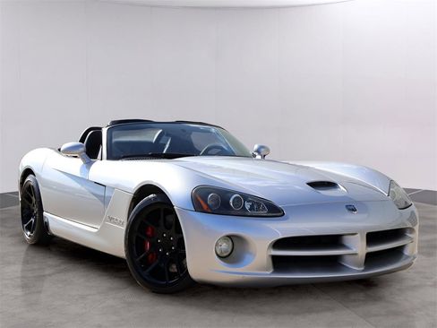 Used 2003 Dodge Viper SRT-10 image 1