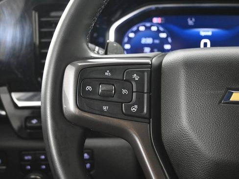 Used 2024 Chevrolet Silverado 1500 High Country w/ Technology Package AWD/4WD image 36