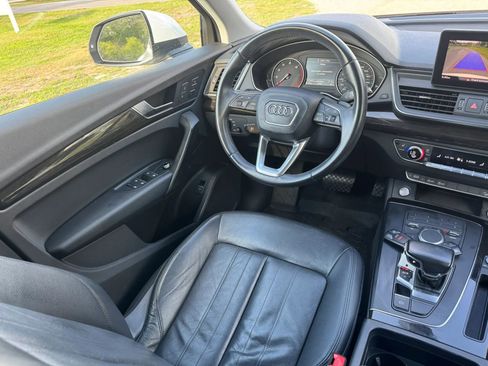 Used 2018 Audi Q5 2.0T Premium w/ Convenience Package AWD/4WD image 22