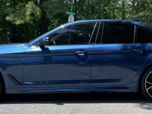 Used 2023 BMW 540i w/ M Sport Package RWD image 4
