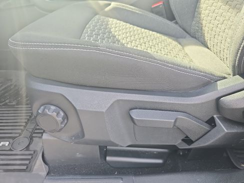 Used 2025 Ford Ranger XLT w/ Chrome Accent Package image 20