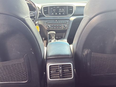 Used 2020 Kia Sportage S FWD image 27