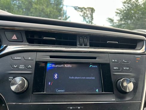 Used 2013 Toyota Avalon XLE FWD image 24