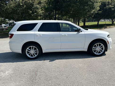 Used 2023 Dodge Durango GT image 4