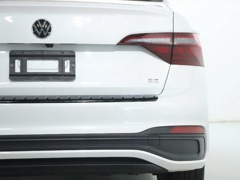 Used 2023 Volkswagen Jetta SE w/ Panoramic Sunroof Package FWD image 44