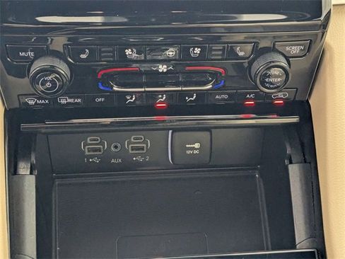 Used 2024 Jeep Grand Cherokee L Limited w/ Luxury Tech Group II image 23