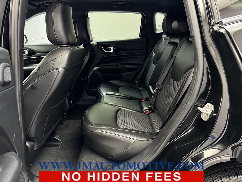 Used 2022 Jeep Compass Latitude w/ Sun and Sound Group AWD/4WD image 15