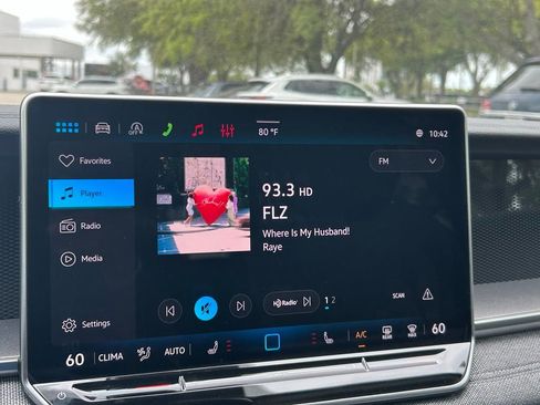 New 2026 Volkswagen Tiguan S FWD image 15