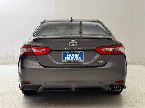 Used 2019 Toyota Camry SE FWD image 8
