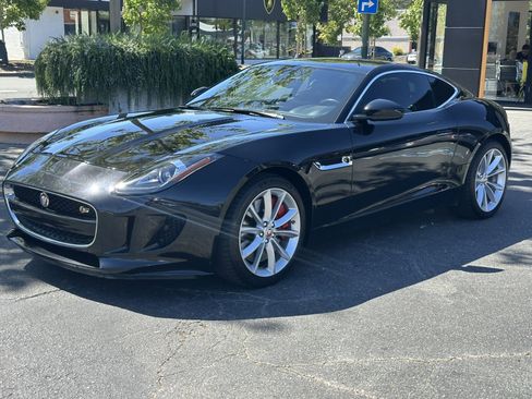 Used 2015 Jaguar F-TYPE S RWD image 3