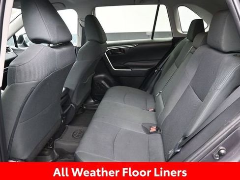 Certified 2021 Toyota RAV4 LE AWD/4WD image 16