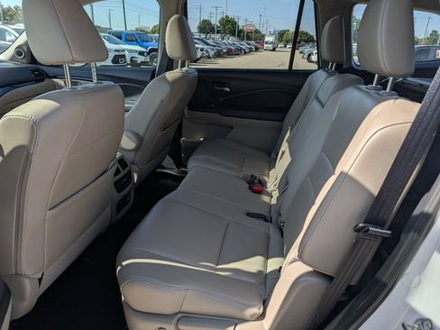 Used 2020 Honda Pilot Touring image 28
