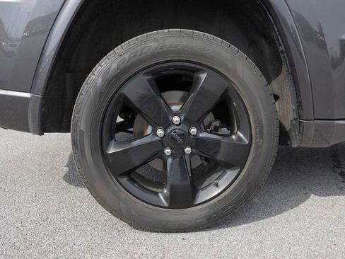 Used 2015 Jeep Grand Cherokee Altitude image 10