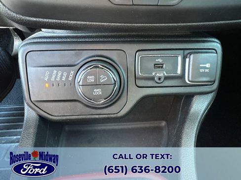 Used 2018 Jeep Renegade Trailhawk w/ Cold Weather Group II AWD/4WD image 15